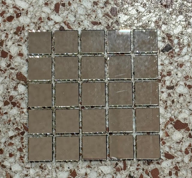 Mosaïque Miroir 2 x 2 cm, Vendu au m² - 1 Bte = 2.14 m²