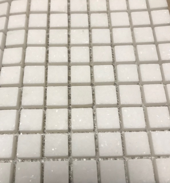 Marbre - Quarzoneve - 1.5 X 1.5 cm , Par 100 g.