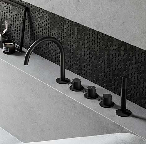 Cobber - Mitigeur Bain/Douche - Batterie 5 Trous sur Gorge - CB072