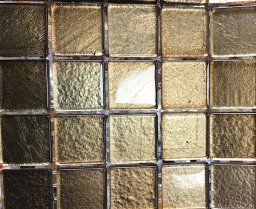 [190386] Apricot - 2 x 2 cm , par 100 g. 